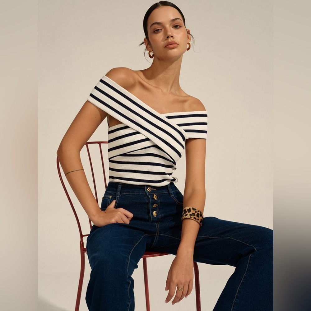 COMMENSE STRIPED OFF- SHOULDER KNIT TOP - XS